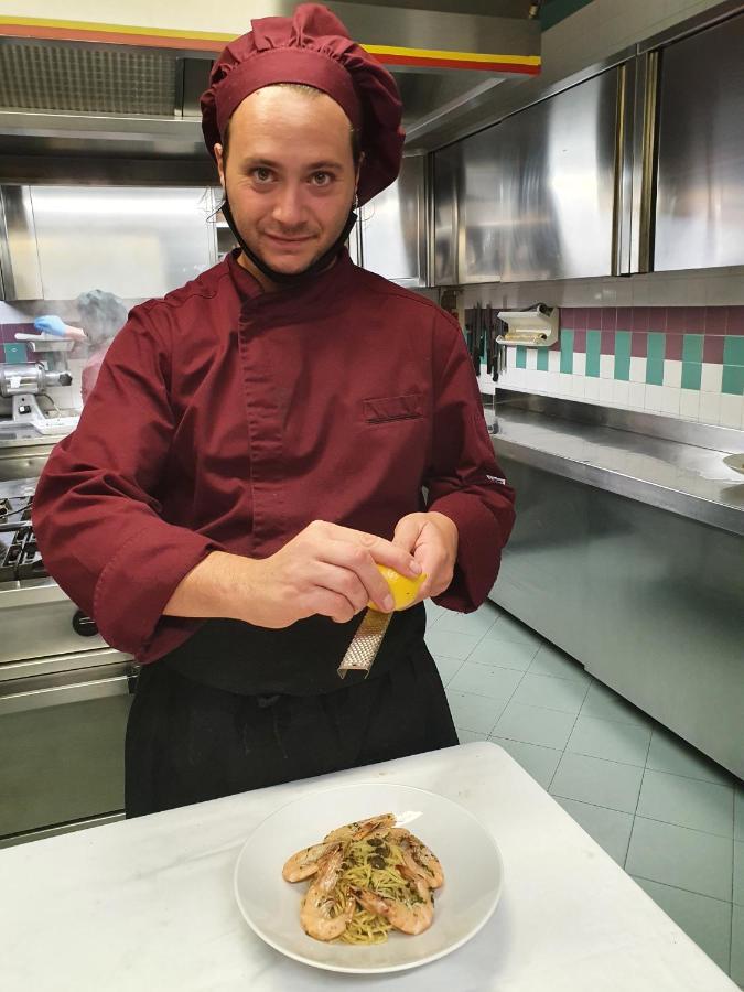 Albergo Ristorante Pozzi Белариа-Игеа Марина Екстериор снимка
